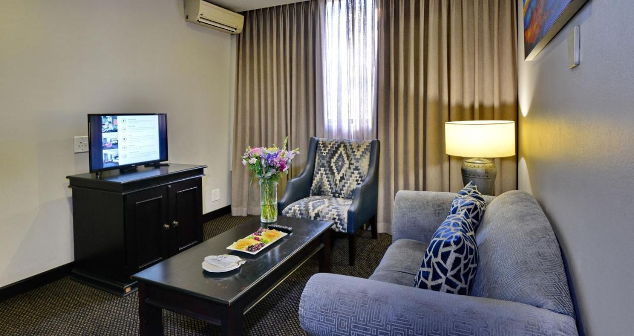 Anew Hotel Witbank Emalahleni Esterno foto
