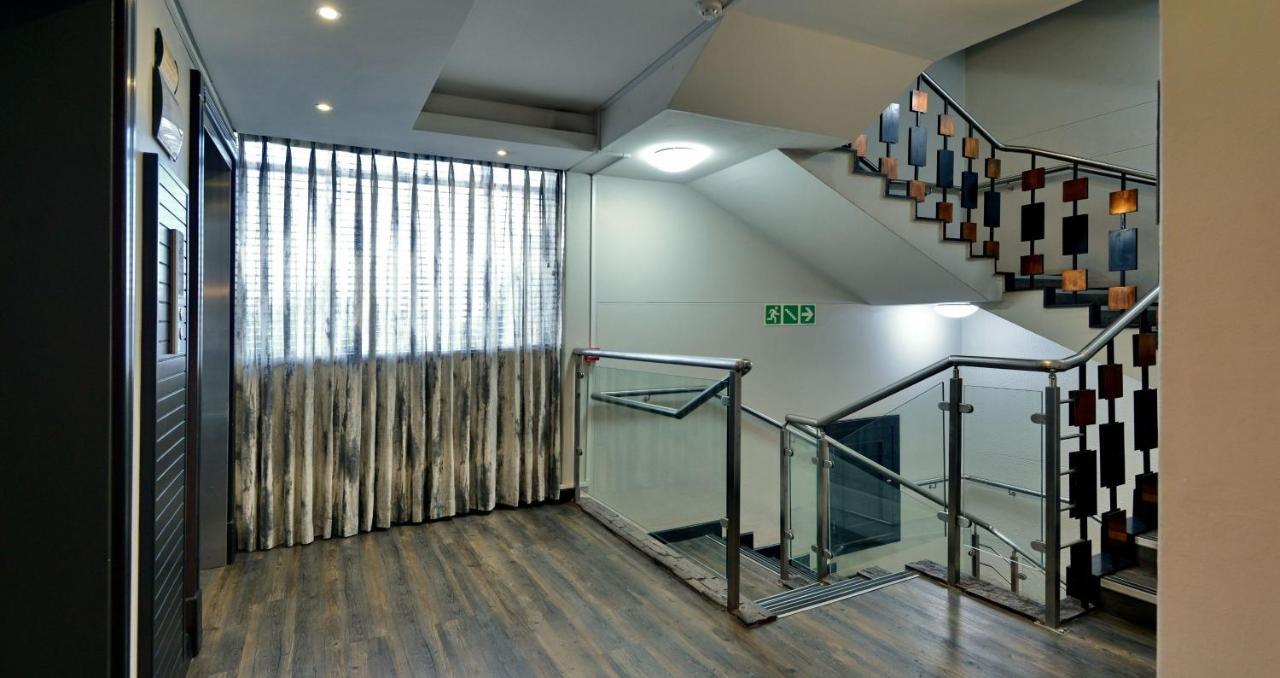 Anew Hotel Witbank Emalahleni Esterno foto