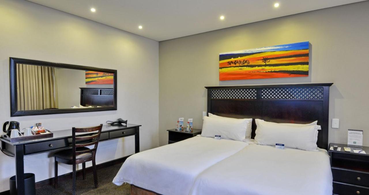 Anew Hotel Witbank Emalahleni Esterno foto