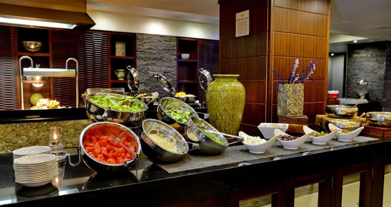 Anew Hotel Witbank Emalahleni Esterno foto