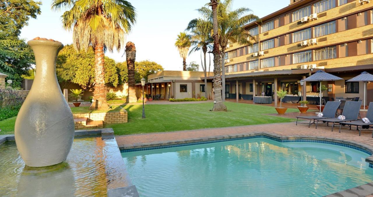Anew Hotel Witbank Emalahleni Esterno foto